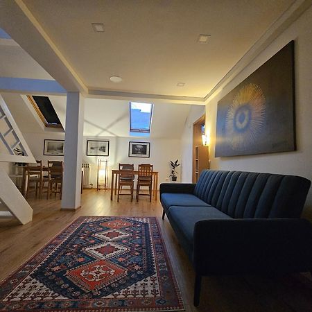 Leopold Chillout Hostel ซาราเยโว ภายนอก รูปภาพ