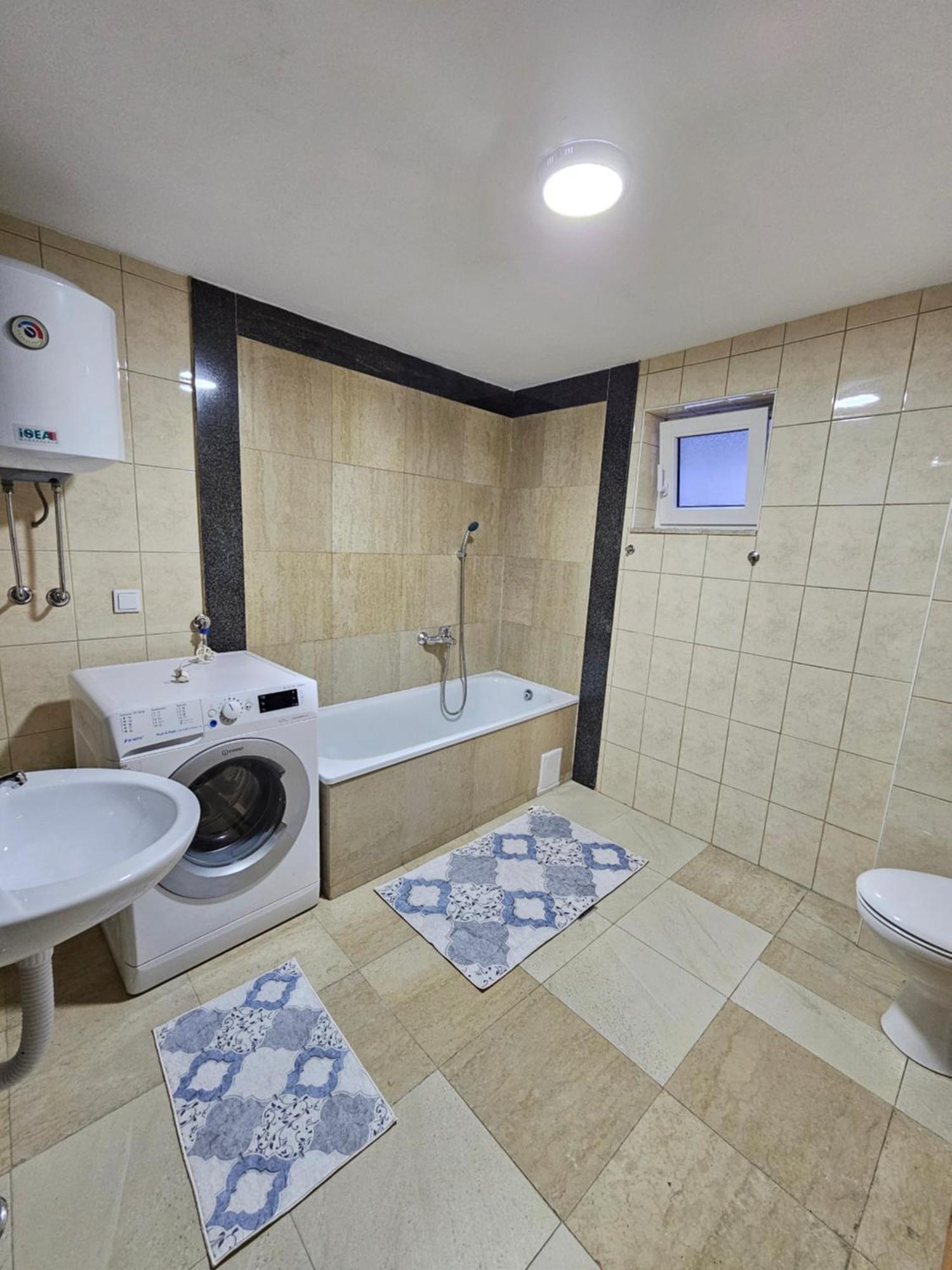 Leopold Chillout Hostel ซาราเยโว ภายนอก รูปภาพ