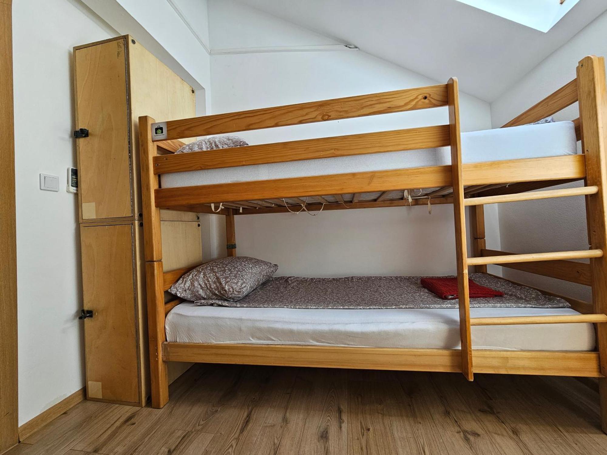Leopold Chillout Hostel ซาราเยโว ภายนอก รูปภาพ
