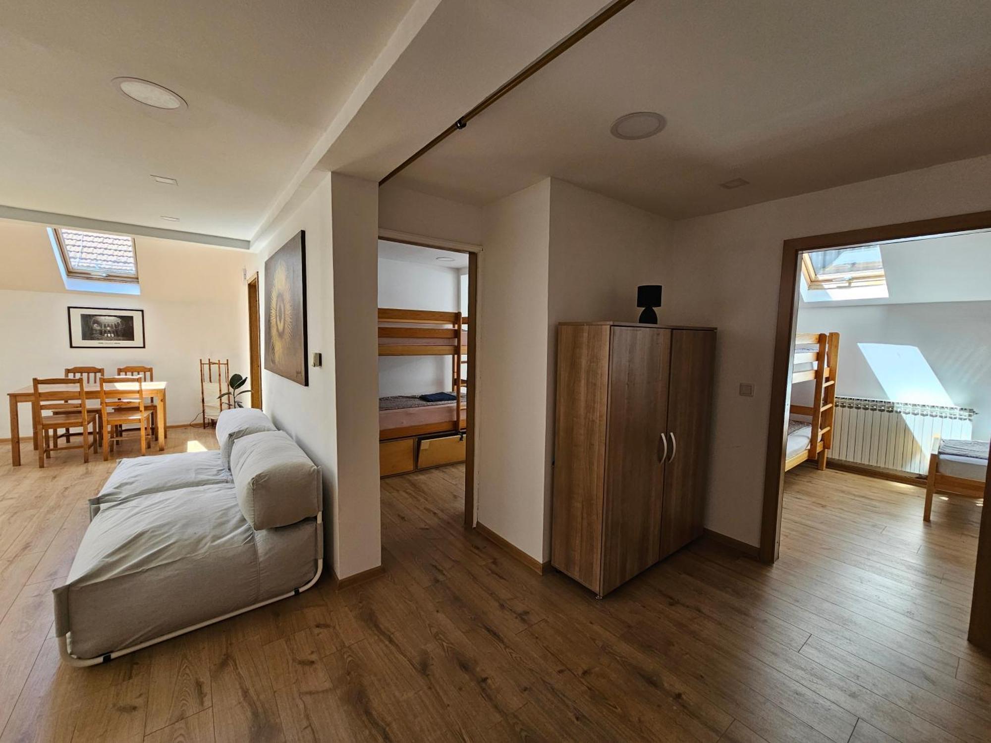 Leopold Chillout Hostel ซาราเยโว ภายนอก รูปภาพ