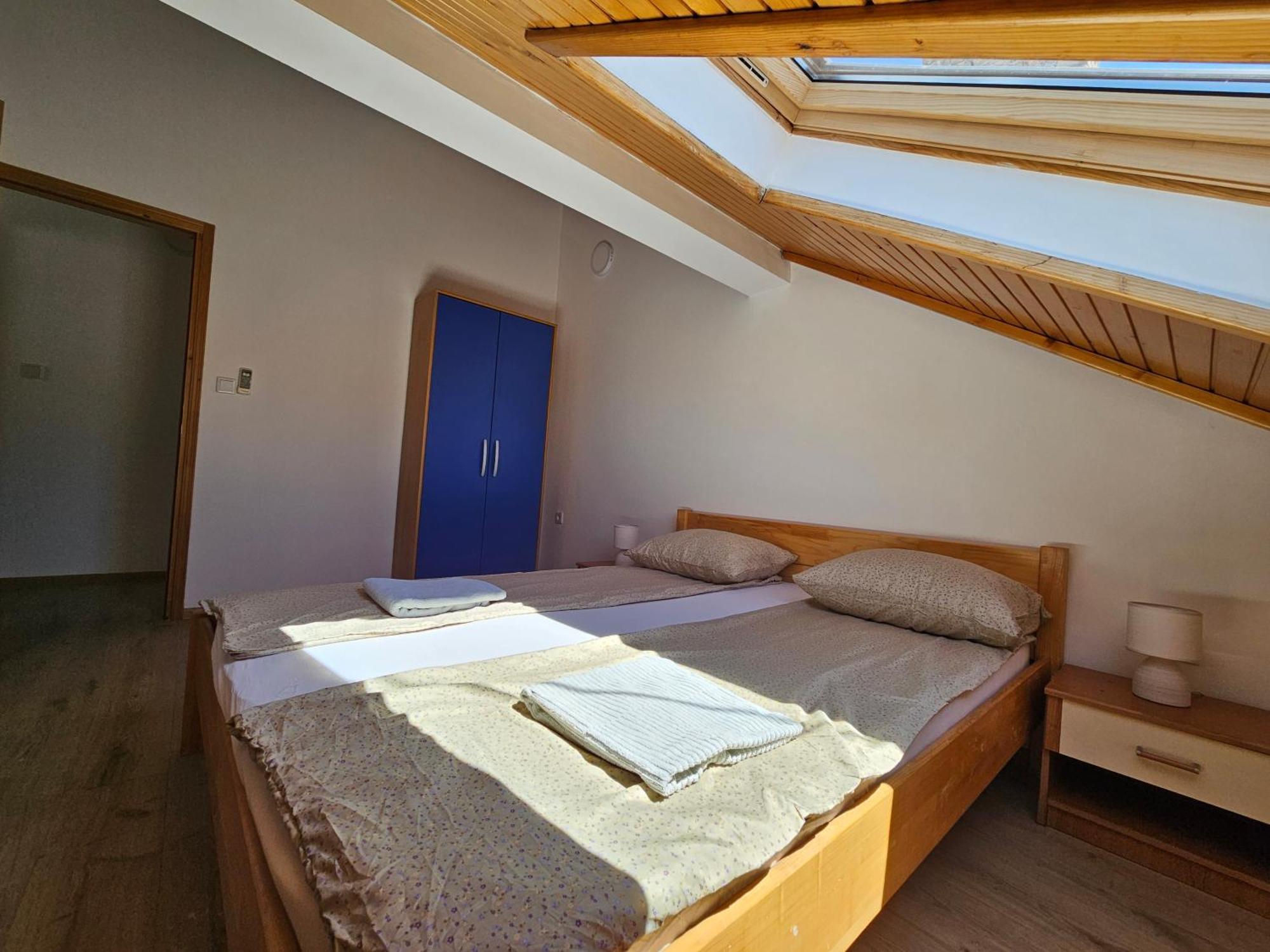Leopold Chillout Hostel ซาราเยโว ภายนอก รูปภาพ