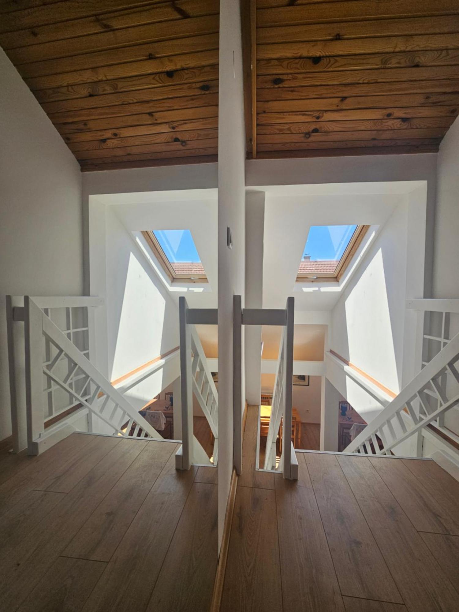 Leopold Chillout Hostel ซาราเยโว ภายนอก รูปภาพ