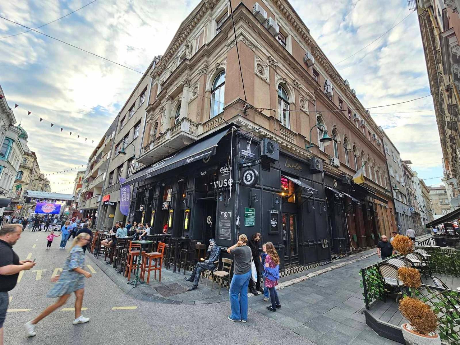 Leopold Chillout Hostel ซาราเยโว ภายนอก รูปภาพ